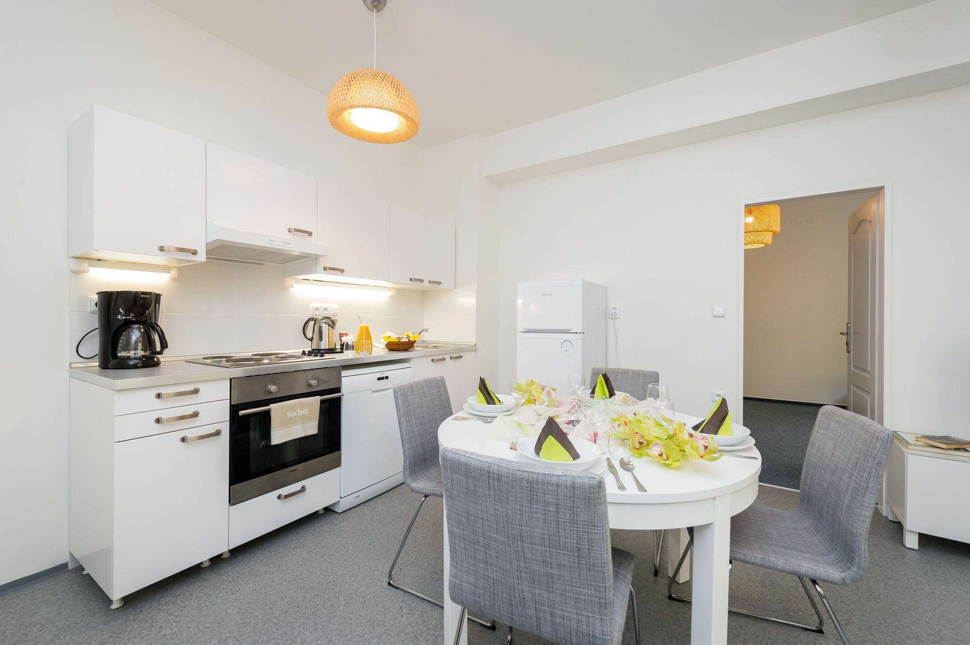 Empirent Petrin Park Appart hôtel 4*